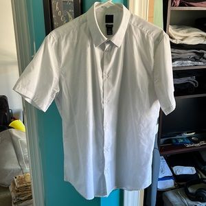 H&M Men’s casual button down shirt!